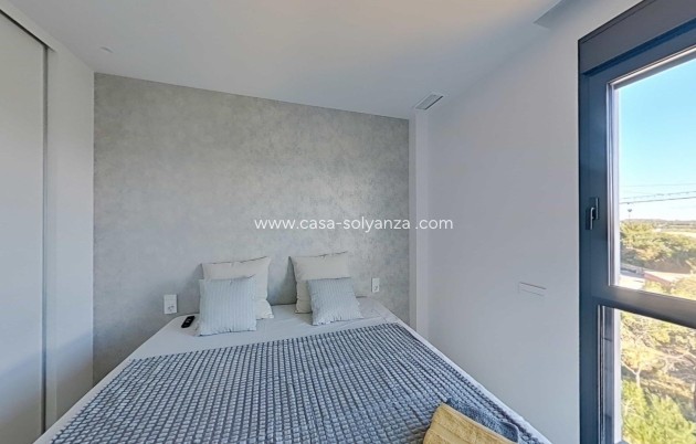 Resale - Apartment / flat - Orihuela - Las Colinas Golf