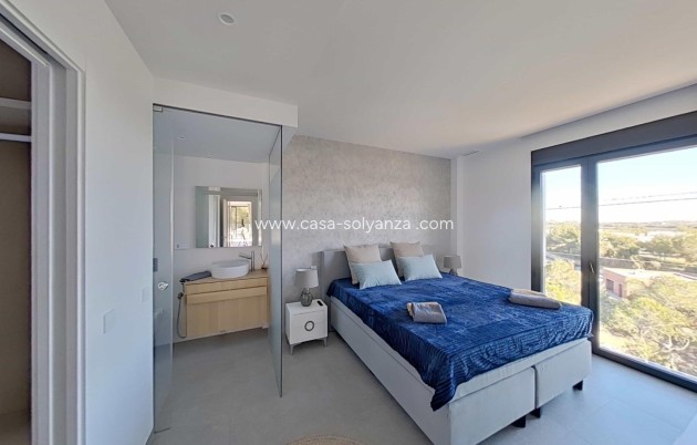 Resale - Apartment / flat - Orihuela - Las Colinas Golf