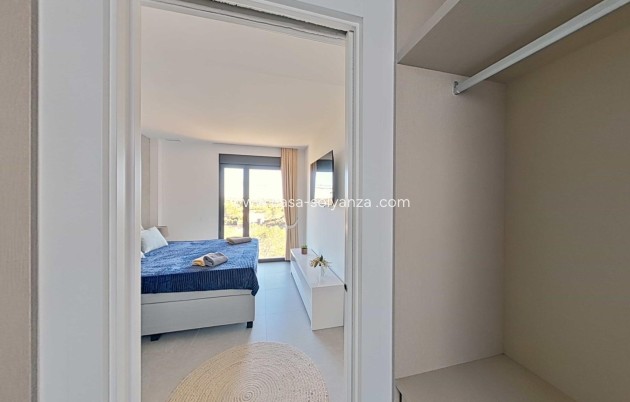 Resale - Apartment / flat - Orihuela - Las Colinas Golf