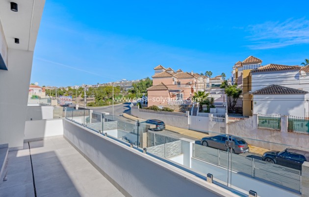 Resale - Villa - Orihuela Costa - Costa Blanca