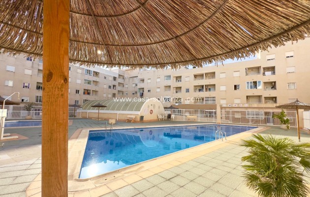 Reventa - Apartamento / piso - Torrevieja - Center
