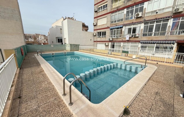 Resale - Apartment / flat - Torrevieja - Center
