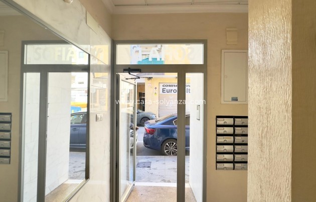 Wiederverkauf - Wohnung - Torrevieja