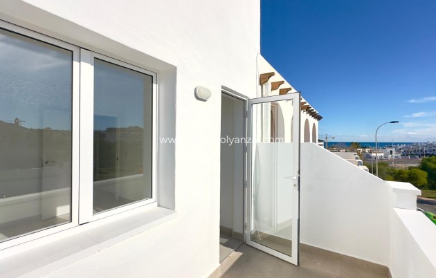 Resale - Townhouse - Torrevieja - La Mata