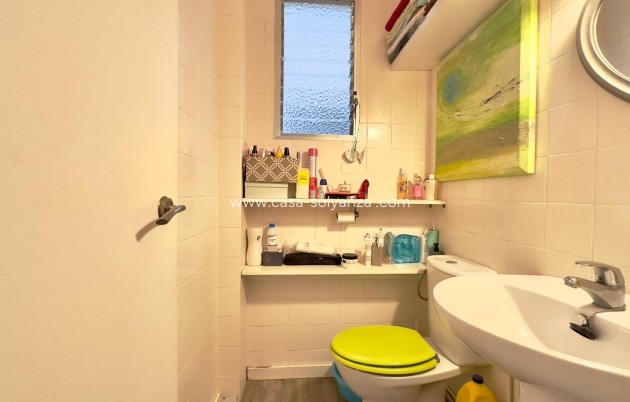 Resale - Apartment / flat - Torrevieja - Center