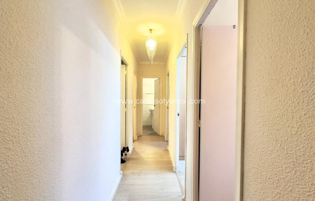 Resale - Apartment / flat - Torrevieja - Center