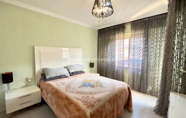 Resale - Apartment / flat - Torrevieja - Center