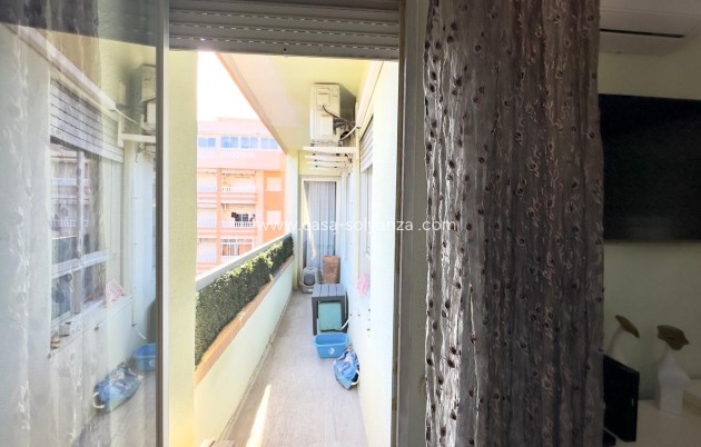 Resale - Apartment / flat - Torrevieja - Center