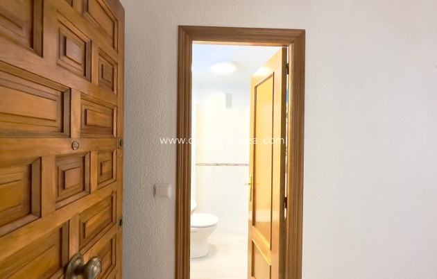 Resale - Apartment / flat - Guardamar del Segura - Center
