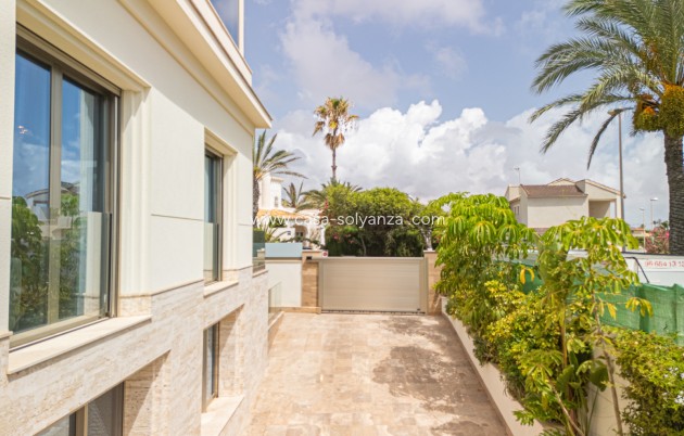 Resale - Villa - La Zenia - Beach
