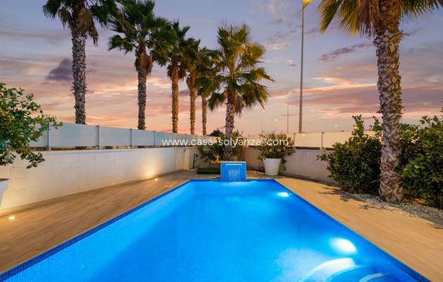 Resale - Villa - Cabo Roig - Costa Blanca