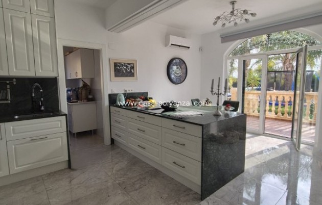 Resale - Country Property/Finca - Daya Vieja - Costa Blanca