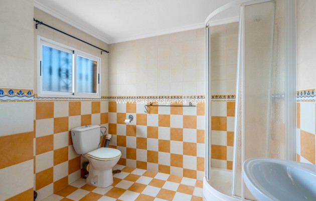 Resale - Villa - Orihuela Costa - Playa Flamenca