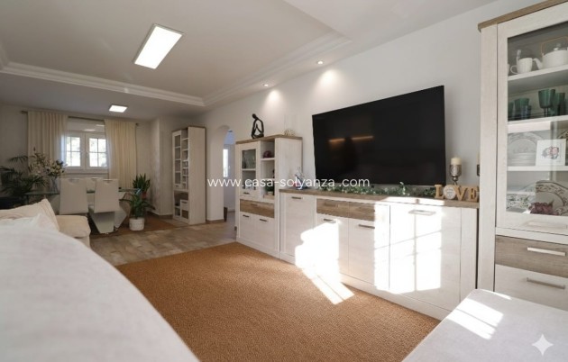 Resale - Villa - Orihuela Costa - Villamartin