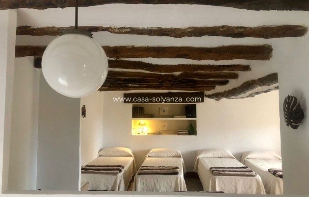 Resale - Independent villa - Onil