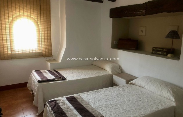 Resale - Independent villa - Onil