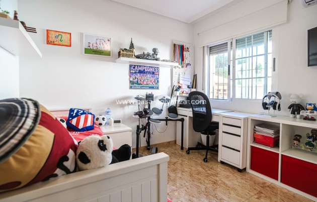 Resale - Villa - Guardamar del Segura - EL RASO