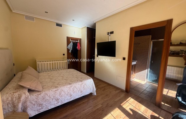 Wiederverkauf - Stadthaus - Avileses