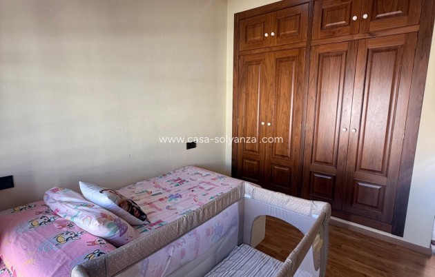 Wiederverkauf - Stadthaus - Avileses