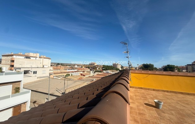 Wiederverkauf - Stadthaus - Avileses