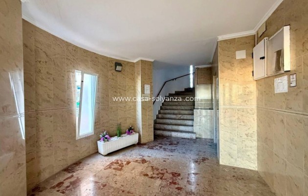 Resale - Apartment / flat - Torrevieja - La Mata