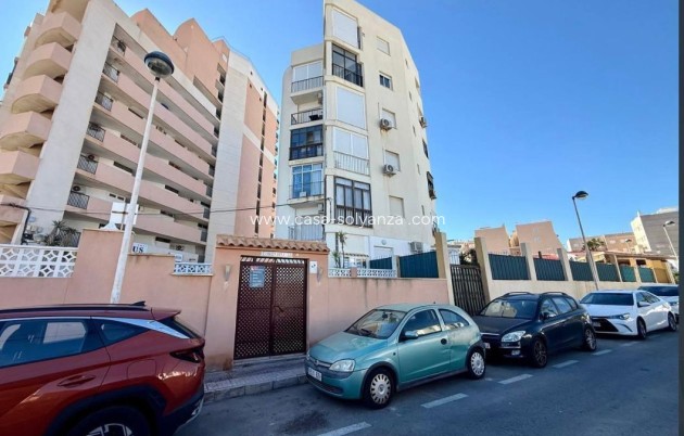 Resale - Apartment / flat - Torrevieja - La Mata