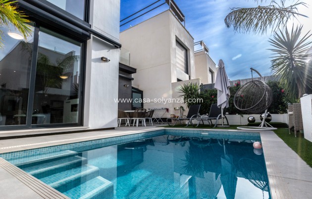 Resale - Villa - Villamartin - Pau 26