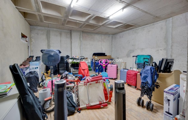 Resale - Apartment / flat - Torrevieja - Estacion Autobuses