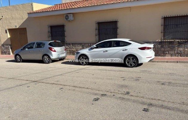 Herverkoop - Villa - San Isidro