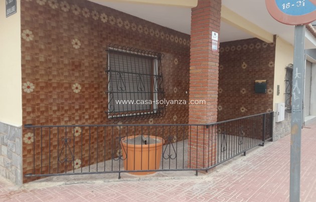 Herverkoop - Villa - San Isidro