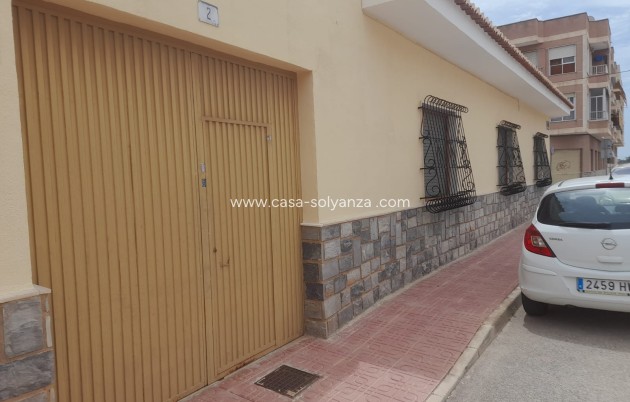 Herverkoop - Villa - San Isidro