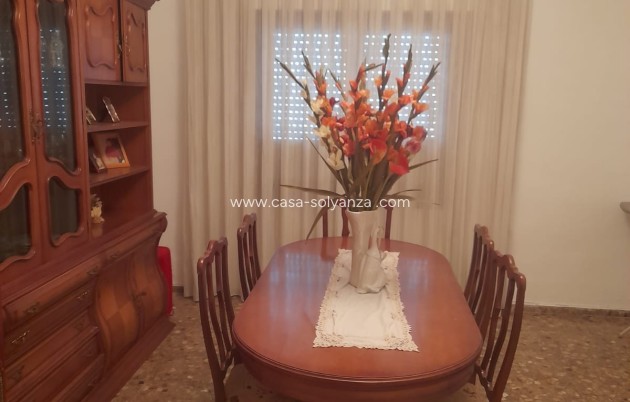 Herverkoop - Villa - San Isidro