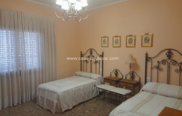 Herverkoop - Villa - San Isidro