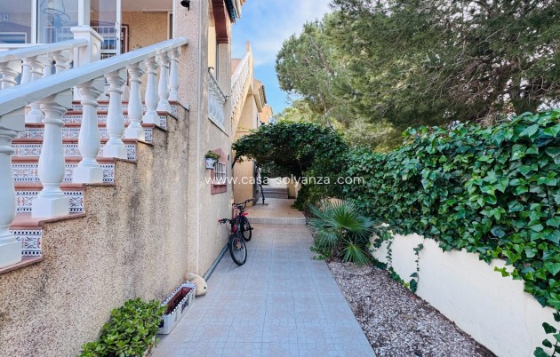 Resale - Villa - Algorfa