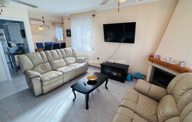 Resale - Villa - Algorfa