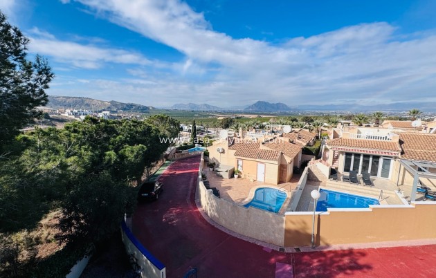 Resale - Villa - Algorfa