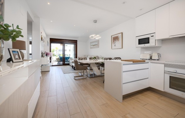 Resale - Apartment / flat - Torrevieja - Los Balcones