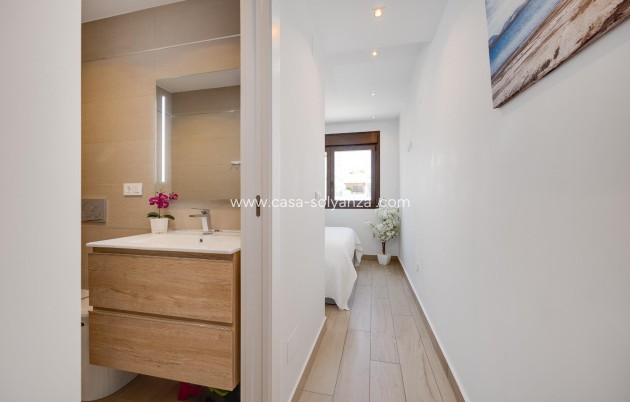 Resale - Apartment / flat - Torrevieja - Los Balcones