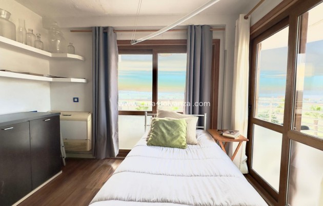 Resale - Apartment / flat - Torrevieja - La veleta