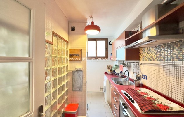 Resale - Apartment / flat - Torrevieja - La veleta