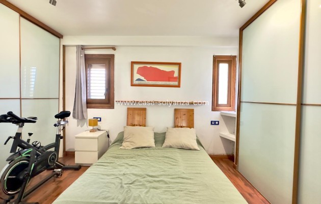 Resale - Apartment / flat - Torrevieja - La veleta