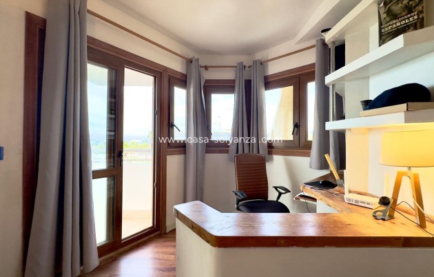 Resale - Apartment / flat - Torrevieja - La veleta