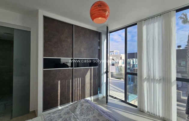 Resale - Villa - Orihuela Costa - Costa Blanca