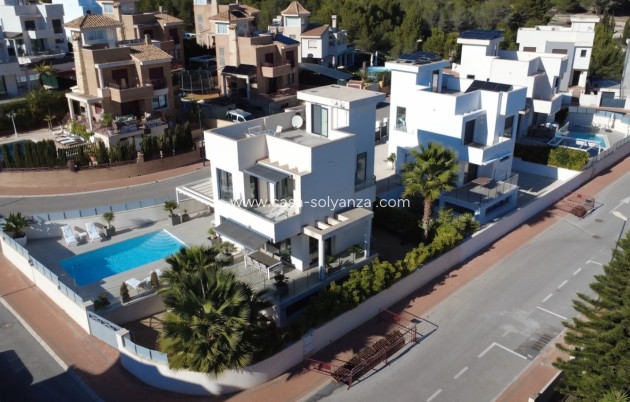 Resale - Villa - La Nucía - Costa Blanca