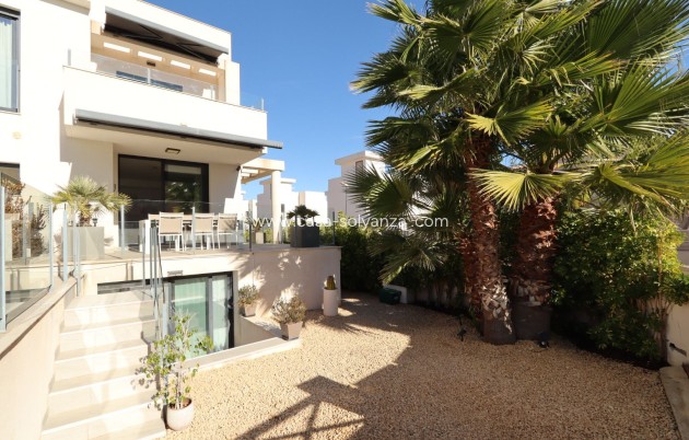 Resale - Villa - La Nucía - Costa Blanca