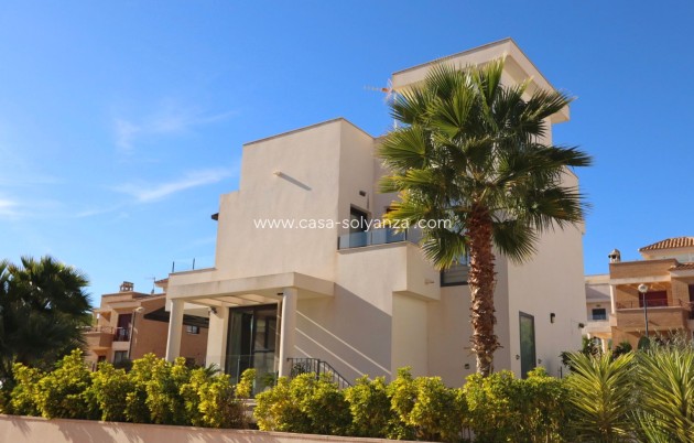 Resale - Villa - La Nucía - Costa Blanca