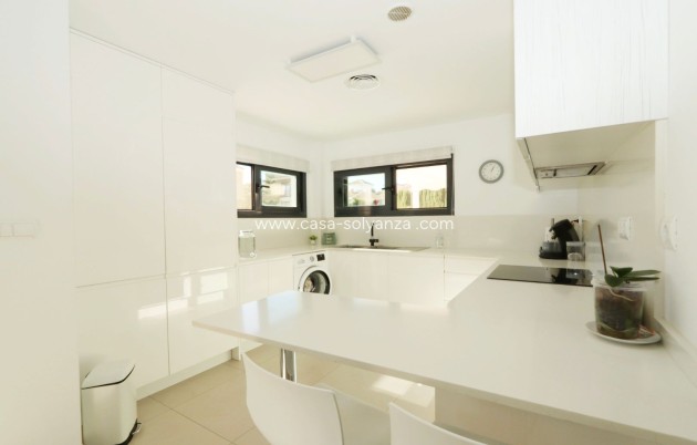 Resale - Villa - La Nucía - Costa Blanca