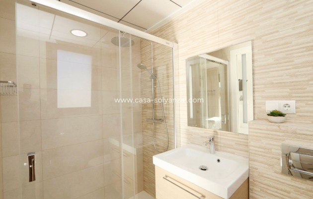 Resale - Villa - La Nucía - Costa Blanca