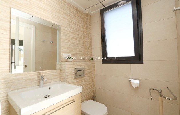 Resale - Villa - La Nucía - Costa Blanca