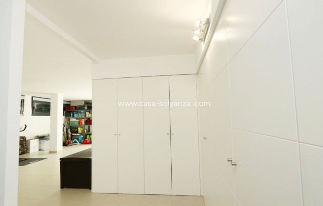 Resale - Villa - La Nucía - Costa Blanca